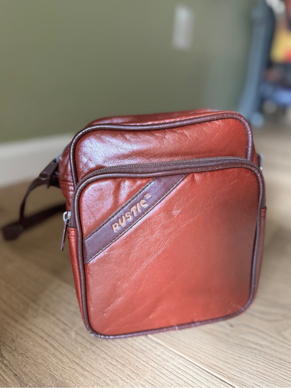Rustic Leather Messenger Bag in Reddish Brown